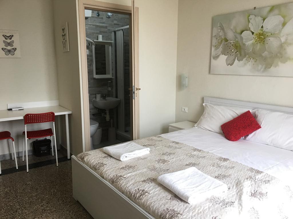 ピサ Aliante Turist House Bed & Breakfast エクステリア 写真