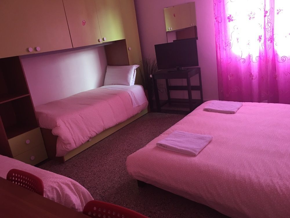ピサ Aliante Turist House Bed & Breakfast エクステリア 写真